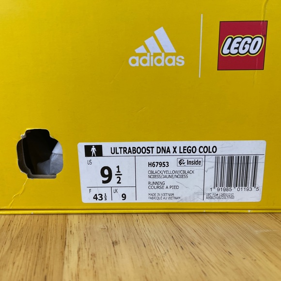 Adidas UltraBoost DNA x LEGO® Size 9.5 - Black/Yellow, Great Cond. - Picture 5 of 11